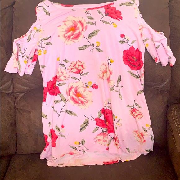 Pink floral cold shoulder shirt - Picture 1 of 3
